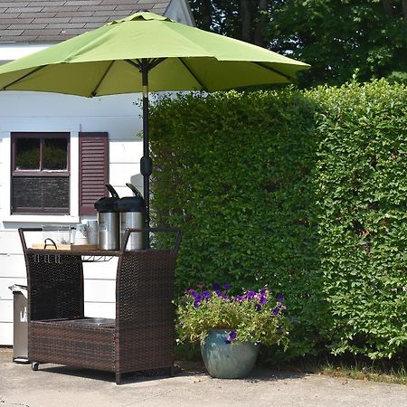Hathaways Guest Cottages Чарлстаун Екстериор снимка