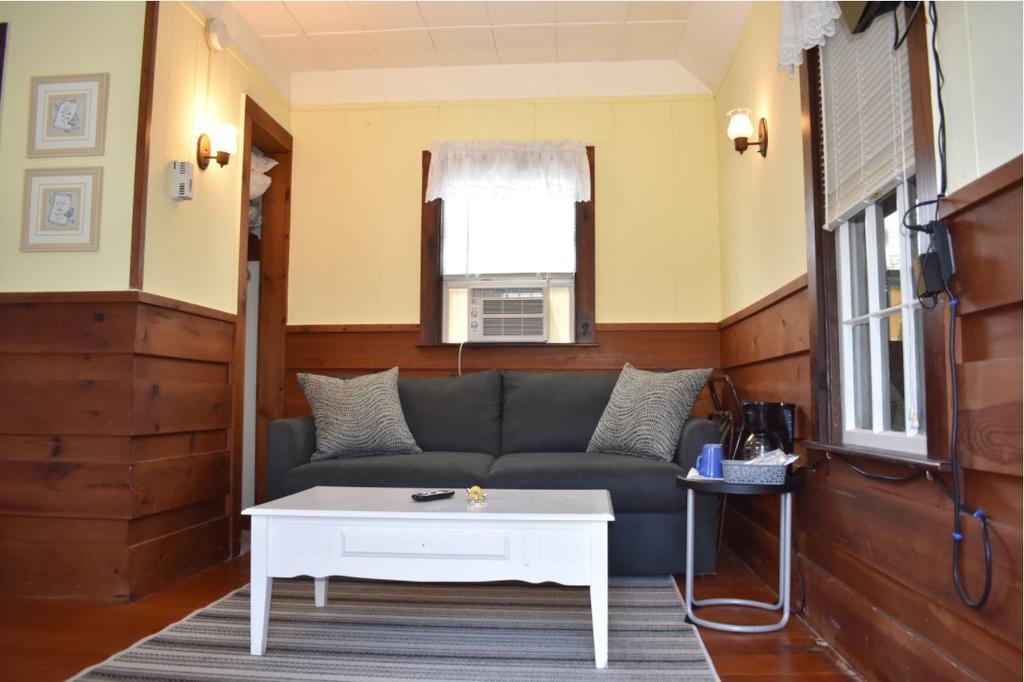 Hathaways Guest Cottages Чарлстаун Екстериор снимка