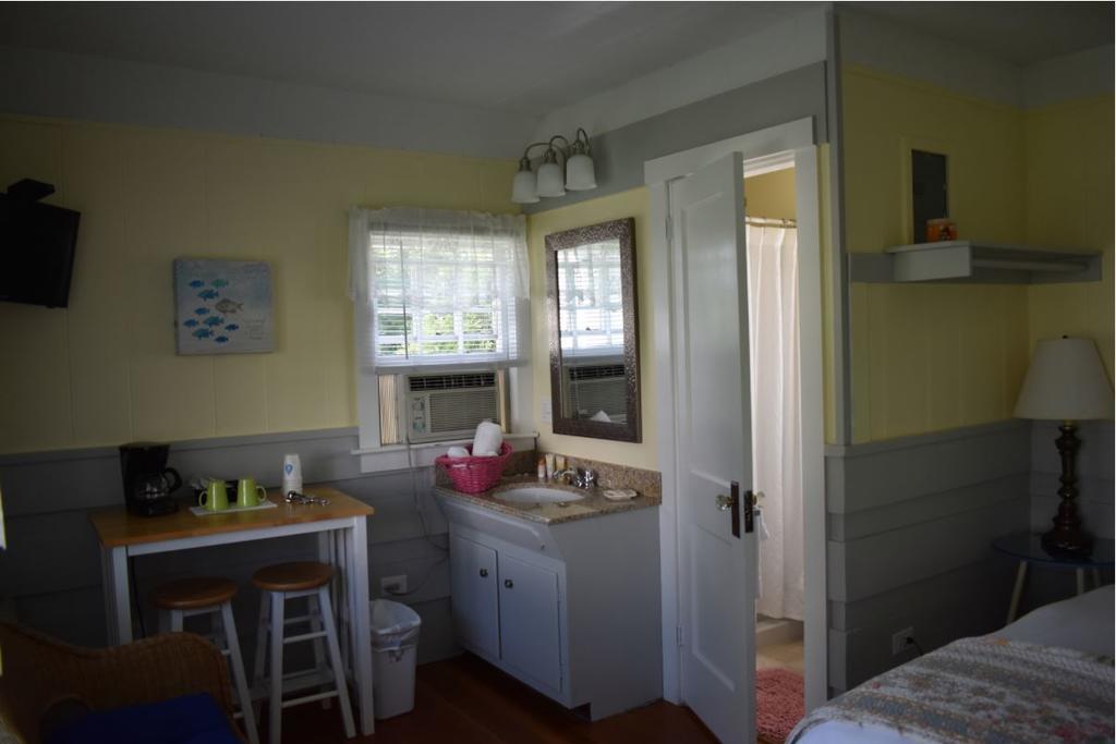 Hathaways Guest Cottages Чарлстаун Екстериор снимка
